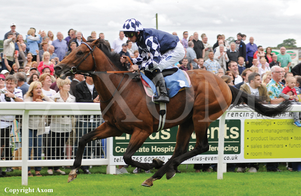 Diescentric winning comfortably at Ripon - August 2011